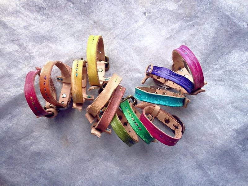 Retro rainbow bracelet _ hand-sewn leather dye - Bracelets - Genuine Leather Multicolor