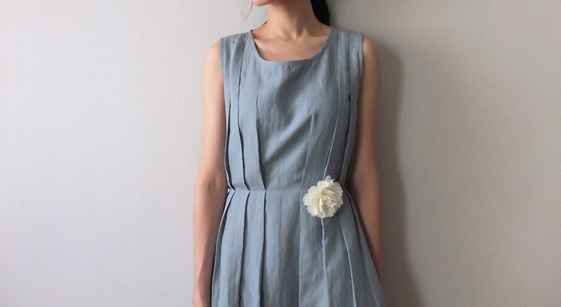 Blue-gray sleeveless linen natural and simple wedding dress - One Piece Dresses - Other Materials 