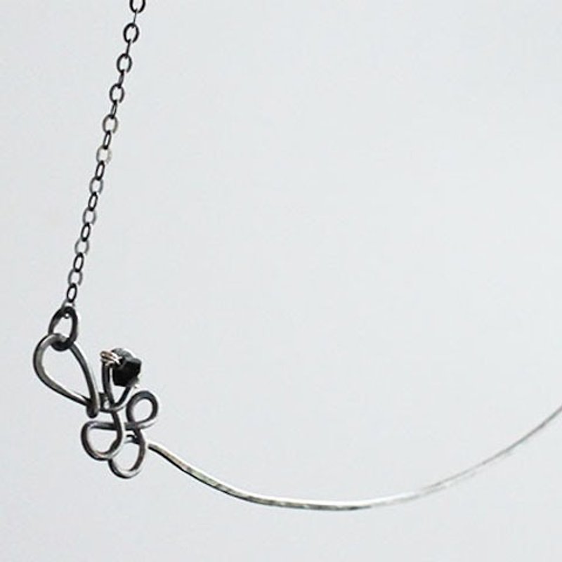 簡約黑色純銀水晶珠項鍊 - 項鍊 - 其他金屬 黑色