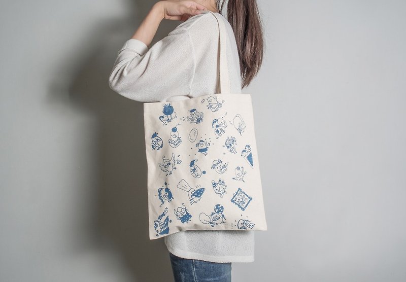 Hand-painted hand-printed cloth bag [Happy Sweet Potato Life] Single/double-sided portable/shoulder - Messenger Bags & Sling Bags - Cotton & Hemp Blue