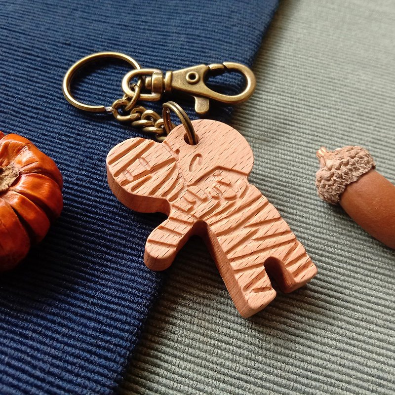 Mummy Keyring / Customized Handmade Touching God Child Halloween【Halloween Gift】 - ที่ห้อยกุญแจ - ไม้ไผ่ สีนำ้ตาล