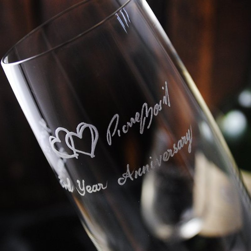 (One pair price) 210cc [self-signed champagne pair] Customized wedding gift with heart-to-heart - Bar Glasses & Drinkware - Glass Brown