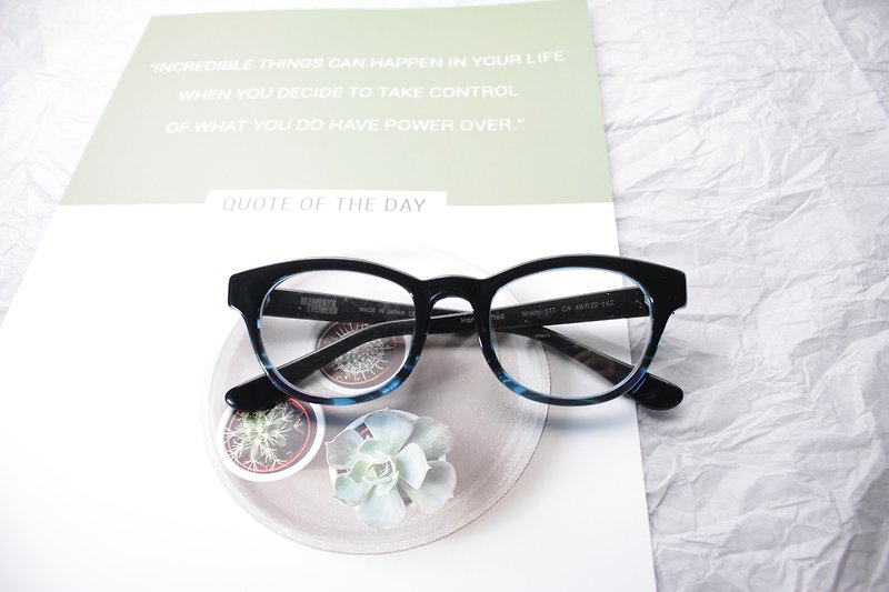 กรอบแว่นสายตาสีดำสีน้ำเงิน Boston Glass ทำจากแว่นสายตาอ่านหนังสือ - กรอบแว่นตา - วัสดุอื่นๆ สีน้ำเงิน