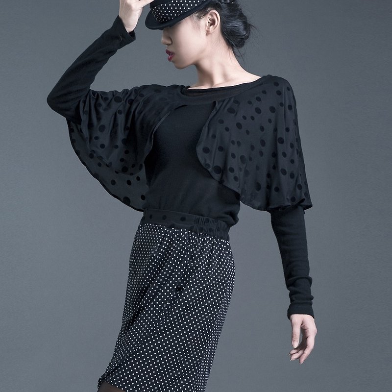 【Top】_Cape stitching top _ Black + black flocking bigger - Women's Sweaters - Other Materials Black