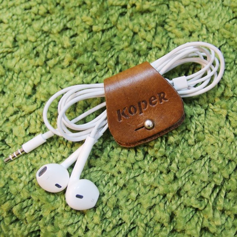 KOPER handmade leather headphone hub - Walnut - ที่เก็บสายไฟ/สายหูฟัง - หนังแท้ สีนำ้ตาล