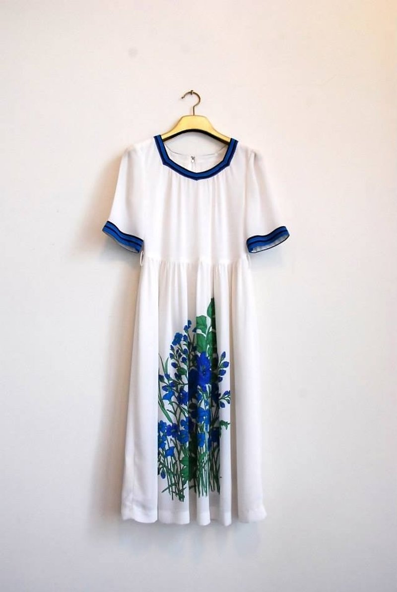 藍花叢裙擺古董洋裝 - 洋裝/連身裙 - 其他材質 白色