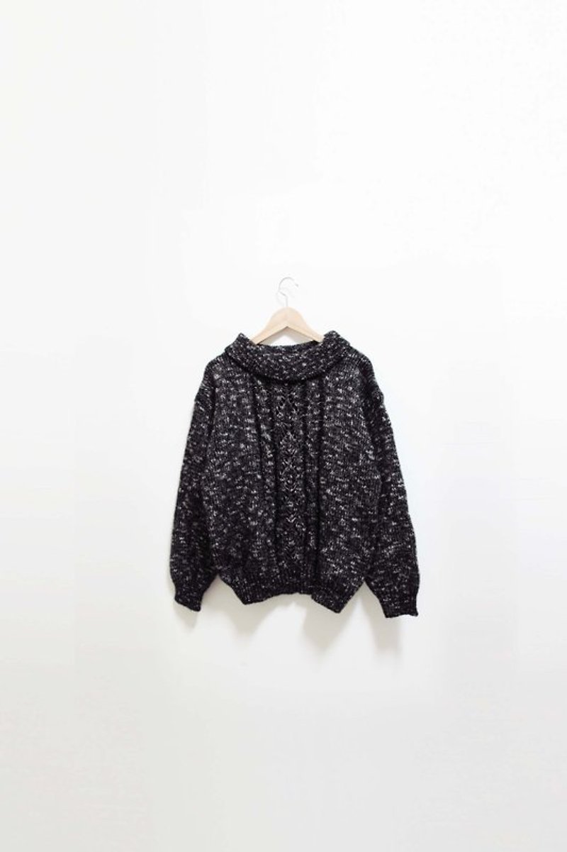 【Wahr】黑織毛衣 - Women's Sweaters - Other Materials Multicolor