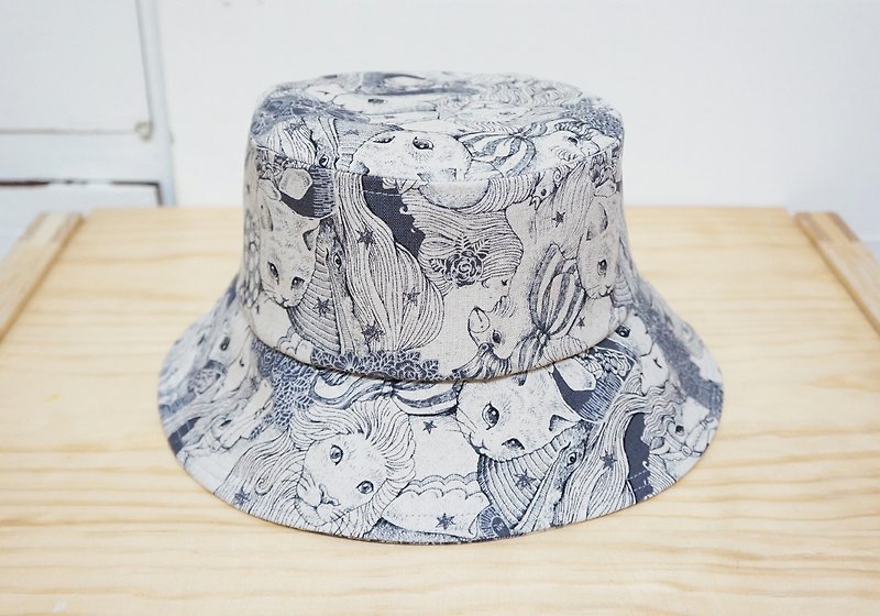好少女漁夫帽 | 雲霧裡的愛麗絲樂園 / 最後一頂 M - Hats & Caps - Other Materials Gray