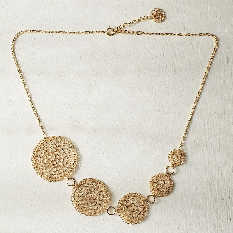 Kodama Necklace - 項鍊 - 其他金屬 金色
