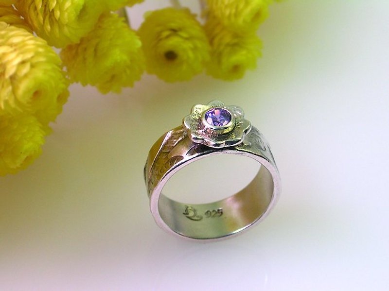 Purple Diamond Ring pattern - แหวนทั่วไป - โลหะ สีม่วง