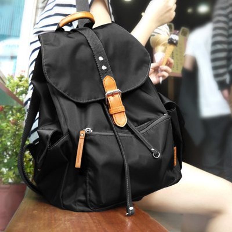 輕甜焦糖】Lovely後背包/尼龍-時尚黑 - Backpacks - Other Materials Black