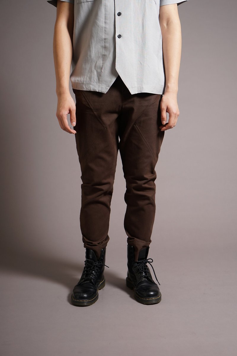 Front file arc cut button pants coffee - กางเกงขายาว - วัสดุอื่นๆ สีนำ้ตาล