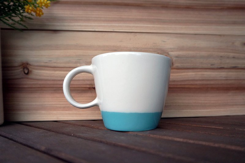 Add a little color series mug - แก้วมัค/แก้วกาแฟ - เครื่องลายคราม ขาว
