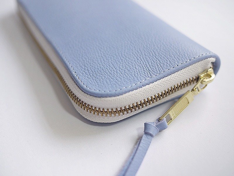Fresh blue. Long leather folder / wallet - กระเป๋าสตางค์ - หนังแท้ สีน้ำเงิน