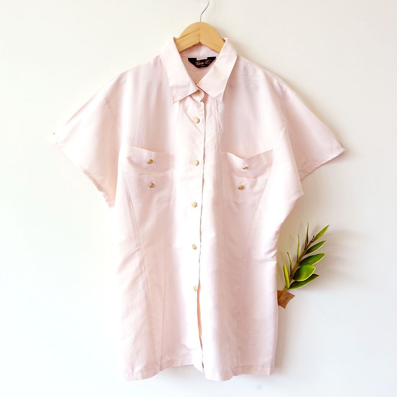 BajuTua / vintage / pink gold buckle slip material Xiaojian shirt (micro defects) - Women's Shirts - Other Materials Pink