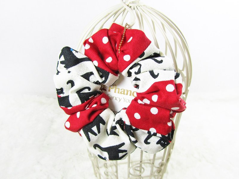 Hand made hair scrunchy- Black cat fashion - Hair Accessories - Other Materials Red