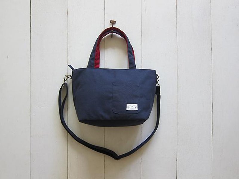 Dachshund zipper open canvas + front pocket tote bag-small + detachable adjustable long strap - กระเป๋าแมสเซนเจอร์ - วัสดุอื่นๆ หลากหลายสี