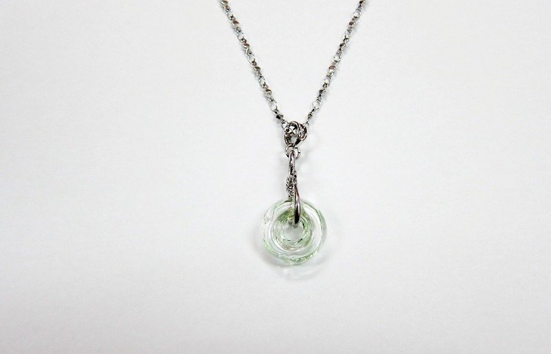 [33 small things - Tibetan incense] bottle glass donut / steel chains (green) - Necklaces - Glass Green