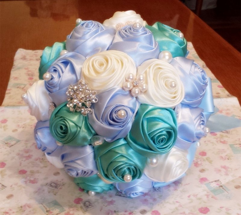 Brooch bouquet, wedding bouquet, bridal bouquet, bridesmaids bouquets - อื่นๆ - วัสดุอื่นๆ ขาว