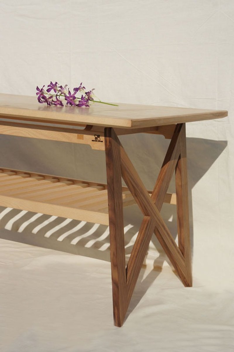 Sen Zuo Mu sen zuo mu/Butterfly Ji (コーヒーテーブル。テーブル) - その他の家具 - 木製 多色