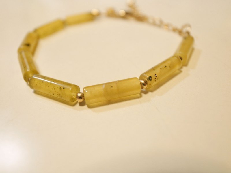 Spring bud green bracelet - Bracelets - Other Materials Green