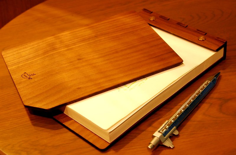 隨‧寫 / 手工木製手帳 胡桃木版 - 筆記簿/手帳 - 木頭 咖啡色
