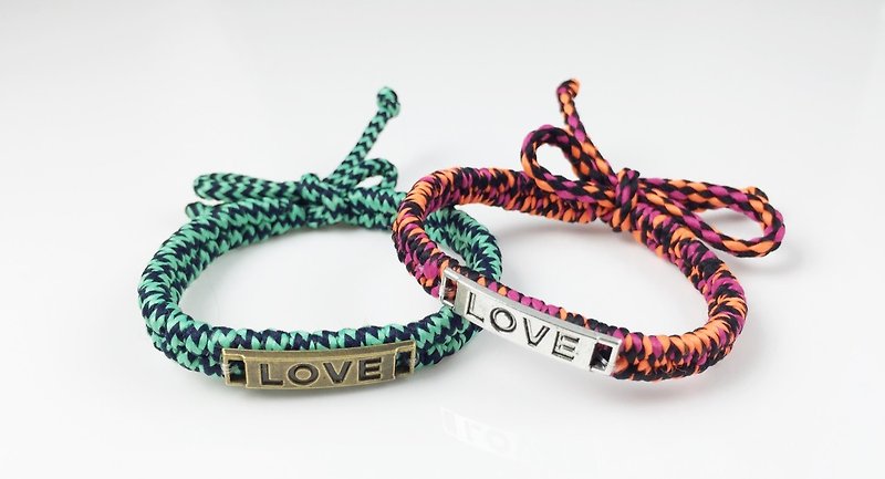 LOVE braid series (Valentine's Day Collection) - a set of two - สร้อยข้อมือ - วัสดุอื่นๆ หลากหลายสี