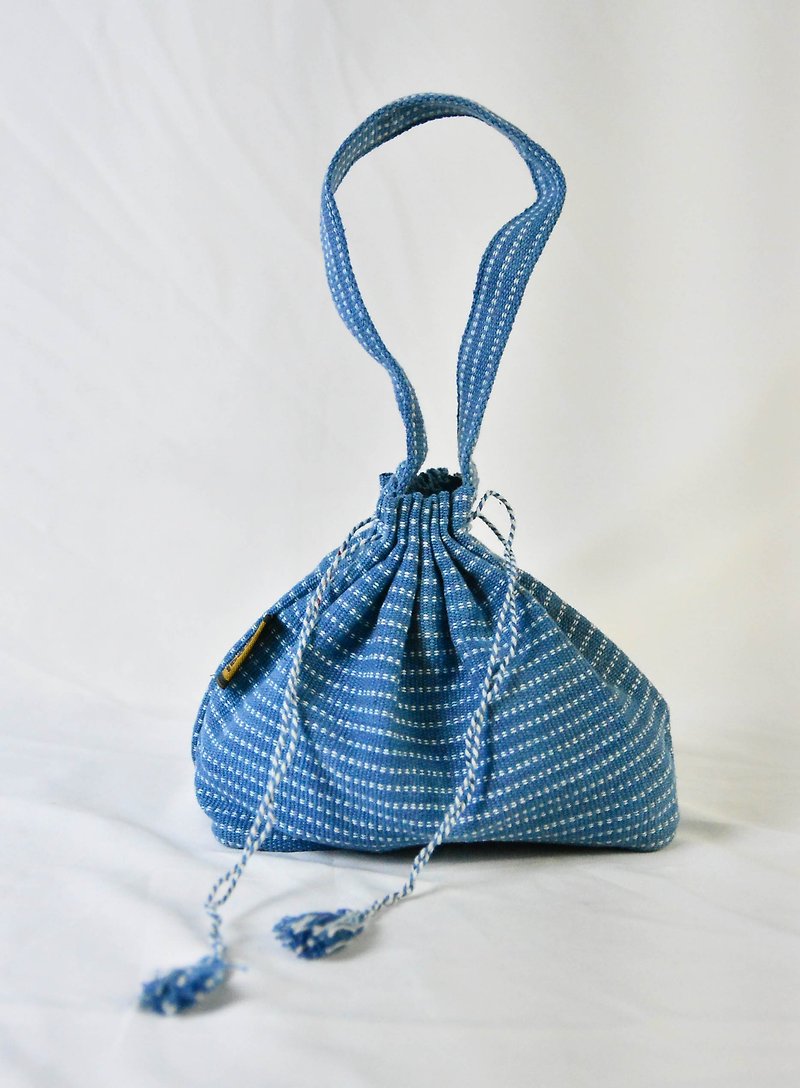 Vegetable dyes beam port hand-woven bags _ blue _ fair trade - กระเป๋าถือ - ผ้าฝ้าย/ผ้าลินิน สีน้ำเงิน