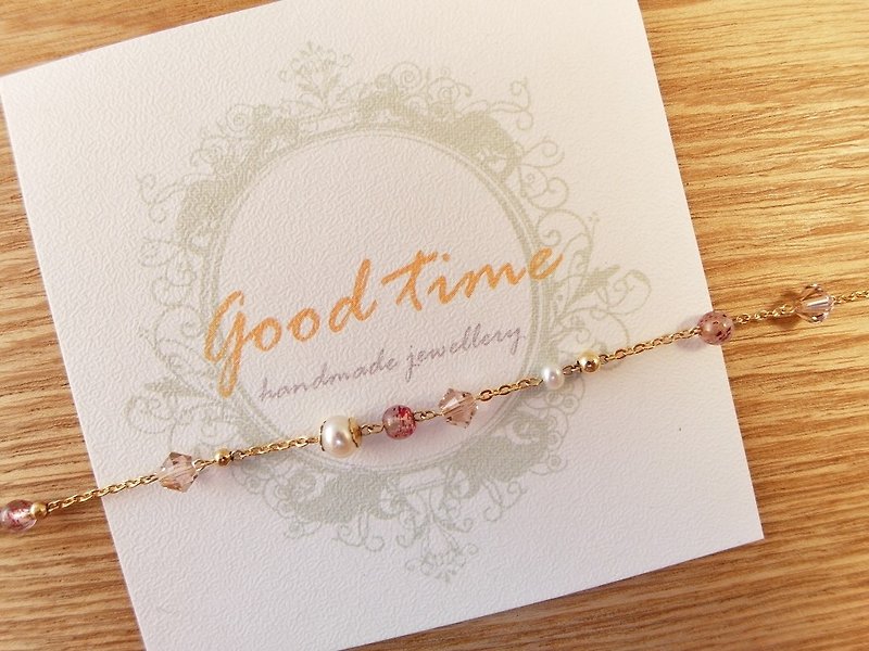 [Woman. Time] irregular fine chain, multi-class gem supple strawberry crystal - Bracelets - Other Materials Pink