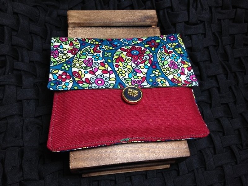 Handmade ~ Patchwork side wrap - กระเป๋าเครื่องสำอาง - วัสดุอื่นๆ หลากหลายสี
