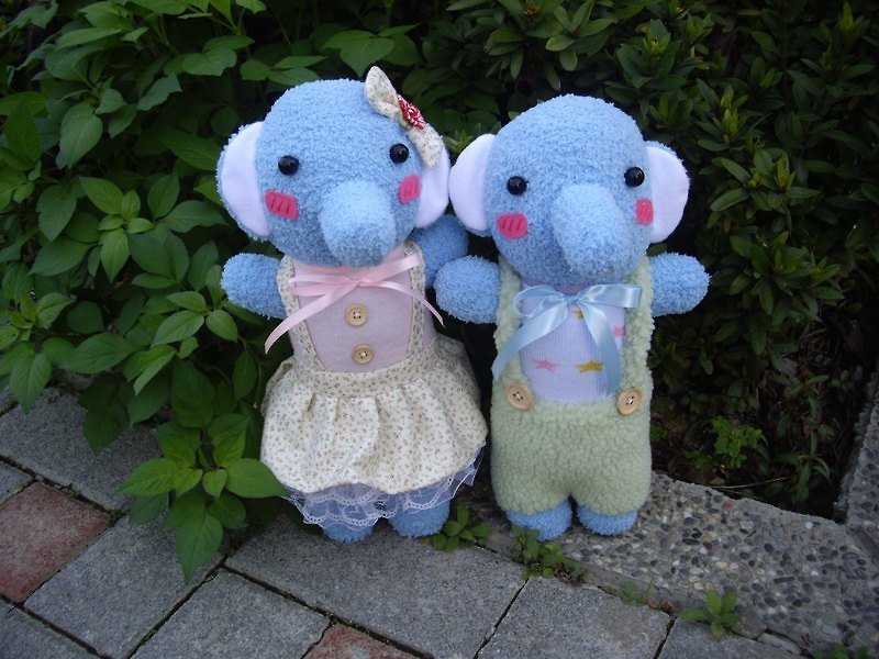 Hand-made elephant couple doll/pair - Stuffed Dolls & Figurines - Other Materials 