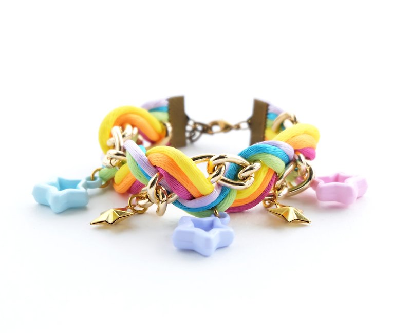 Rainbow and chain braided bracelet with stars - สร้อยข้อมือ - วัสดุอื่นๆ หลากหลายสี