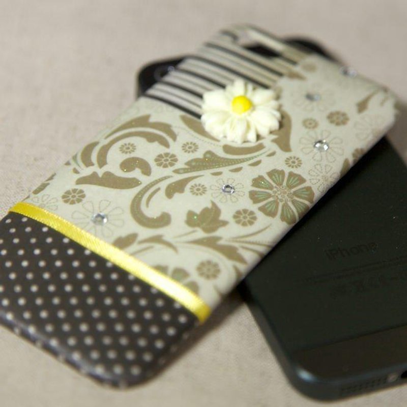 iPhone 5 背包外殼：法式古花 - 手機殼/手機套 - 防水材質 黃色