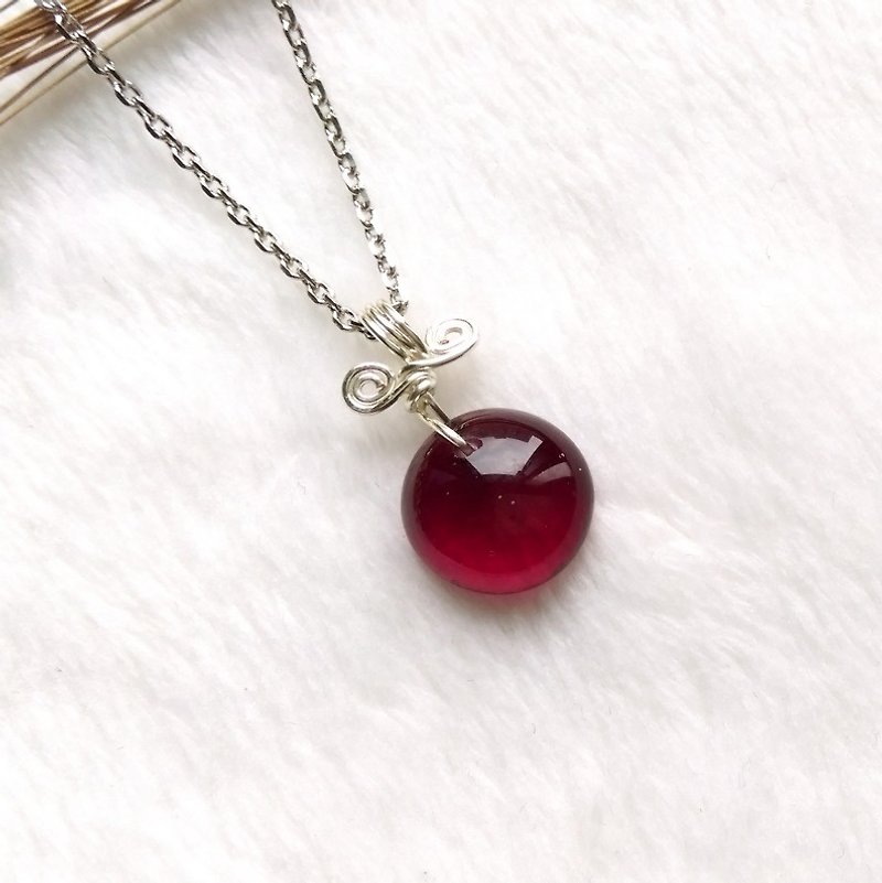 Sweetheart Candy Glass Necklace - Gemstone Red - Necklaces - Glass Red