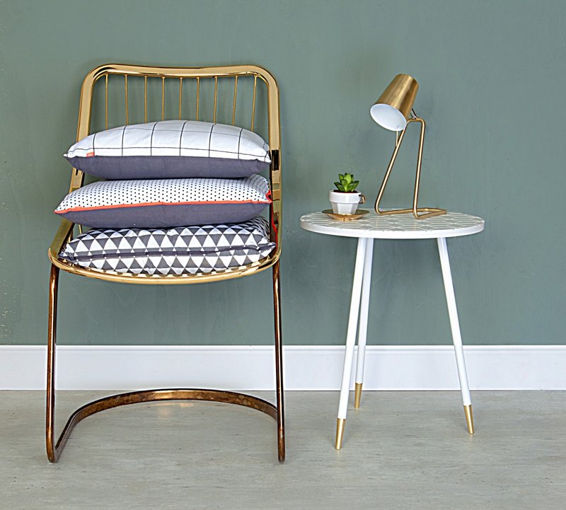 Leitmotiv, Side table MELLOW White golden white geometric pattern iron foot side a few side tables - เฟอร์นิเจอร์อื่น ๆ - โลหะ ขาว