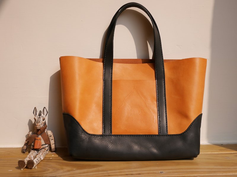 two-tone tote bag - Clutch Bags - Genuine Leather Brown