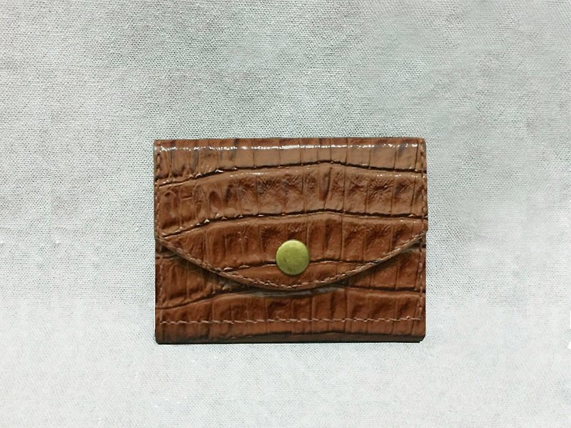 -The Way- business card holder, purse - alligator embossed cow leather, washed kraft paper (brown maple) - กระเป๋าสตางค์ - หนังแท้ สีนำ้ตาล