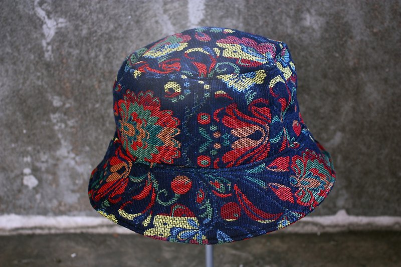 Flower World Fisherman Hat - หมวก - วัสดุอื่นๆ 