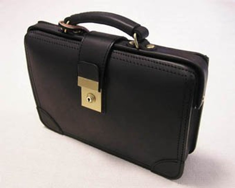 Customized Berry Beef Noodle Handmade Leather Briefcase/Men's Handbag - กระเป๋าถือ - หนังแท้ สีดำ