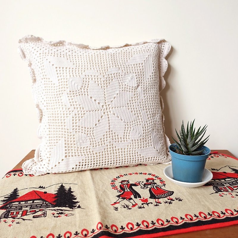 BajuTua / Warm old things / Snowflake #2 Hand hook lace pillow (with pillow) - Pillows & Cushions - Cotton & Hemp White