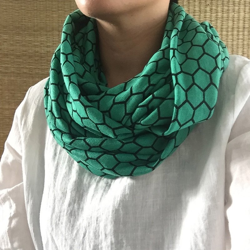 手作- 綠色六角系列圖案脖圍 - 絲巾 - 其他材質 綠色