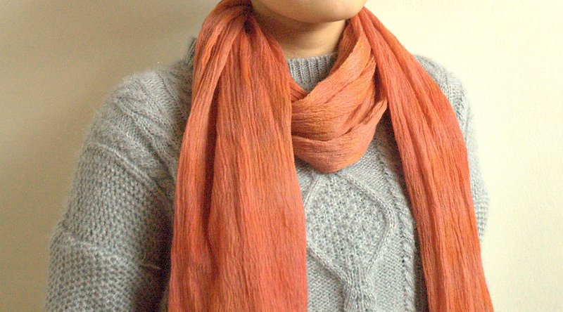 Plant stained wool scarf - warm - ผ้าพันคอ - ขนแกะ สีแดง