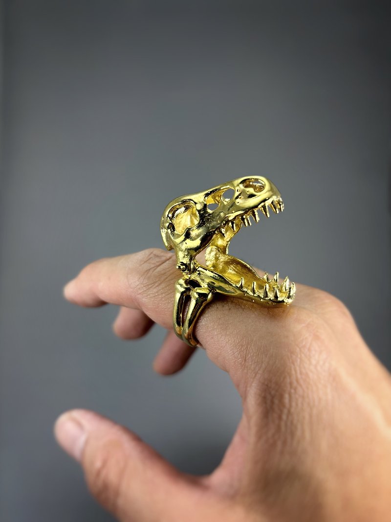 T rex skull ring in brass,Rocker jewelry ,Skull jewelry,Biker jewelry - แหวนทั่วไป - โลหะ 