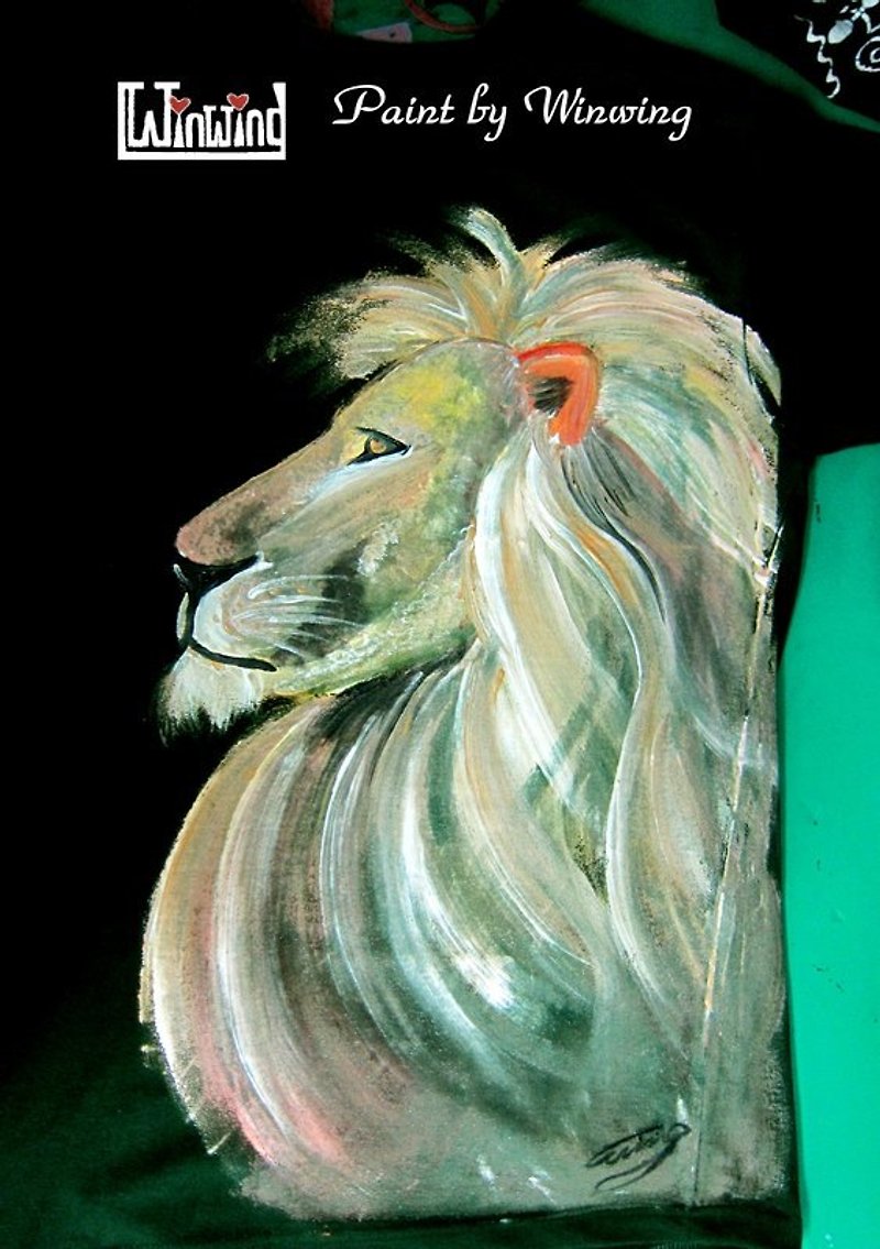 Adult proud lion-Winwing hand-painted clothes - เสื้อฮู้ด - ผ้าฝ้าย/ผ้าลินิน 
