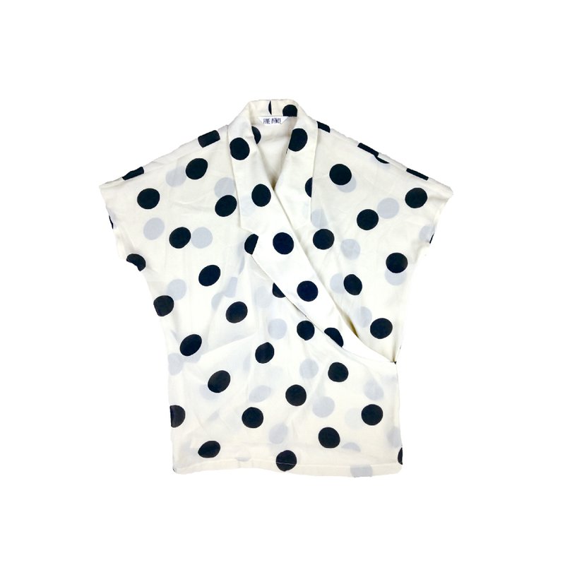 Priceless knew │ │ great little vintage black and white shirt VINTAGE / MOD'S - Women's Tops - Other Materials White