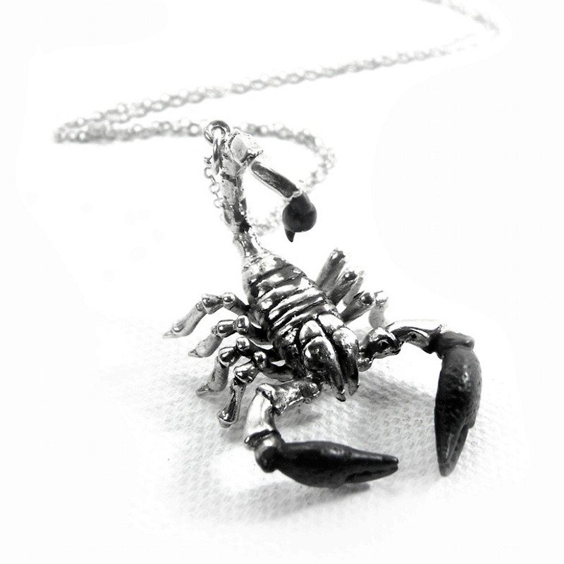 Zodiac pendant Scorpion for Scorpio in white bronze and oxidized antique color ,Rocker jewelry ,Skull jewelry,Biker jewelry - สร้อยคอ - โลหะ 