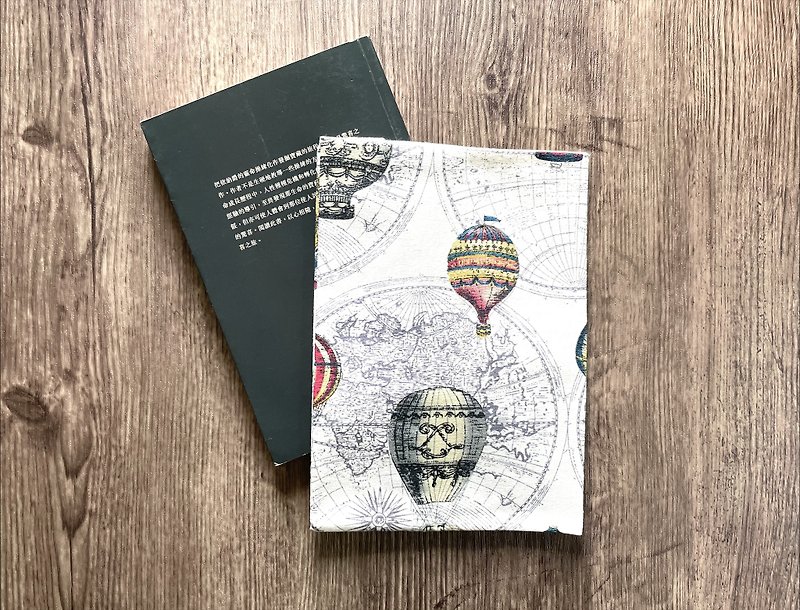 Book Cover  Balloon - ปกหนังสือ - วัสดุอื่นๆ ขาว