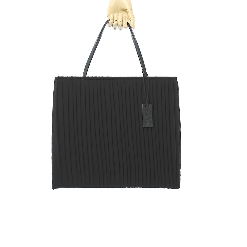 Nanting Series Bag/Shoulder Bag (Black) - กระเป๋าแมสเซนเจอร์ - วัสดุอื่นๆ 