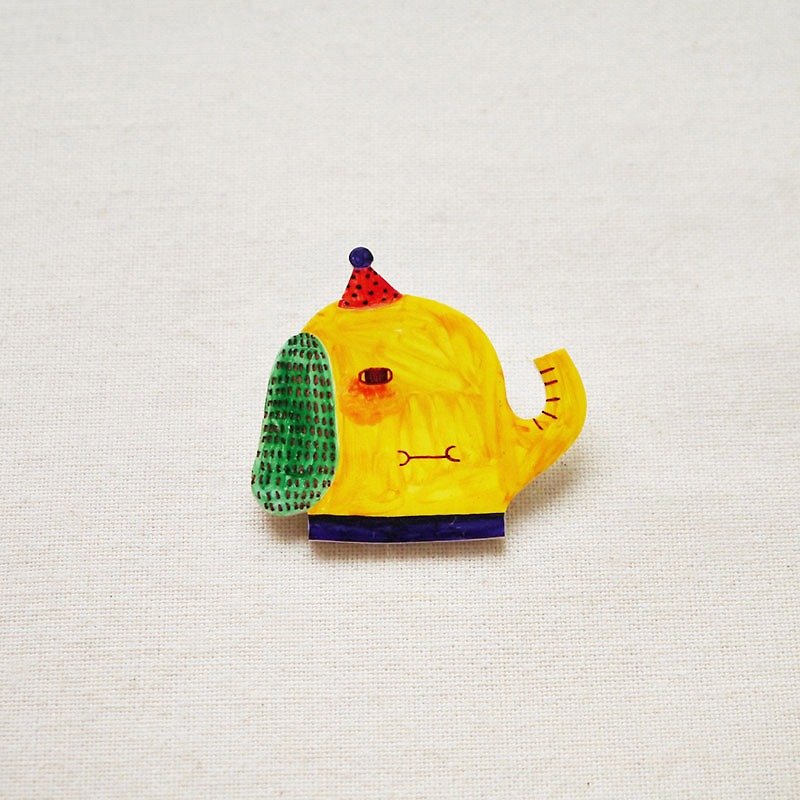 Twinkle The Yellow Elephant  - 手作りシュリンクプラスチックブローチまたはマグネット - ウェアラブルアート - 受注生産 - ブローチ - プラスチック イエロー