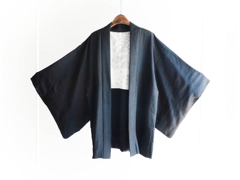 河水山 - 微涼日和深黑色 羽織 日本古董和服外套 古著 - 女上衣/長袖上衣 - 其他材質 黑色